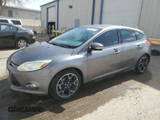 2014 Ford Focus SE with VIN 1FADP3K27EL123755, listed as a Copart auction lot 46422215 with 186,183 mi miles and Salvage Title. Bid and sale history available at carsss.com. Image 1.