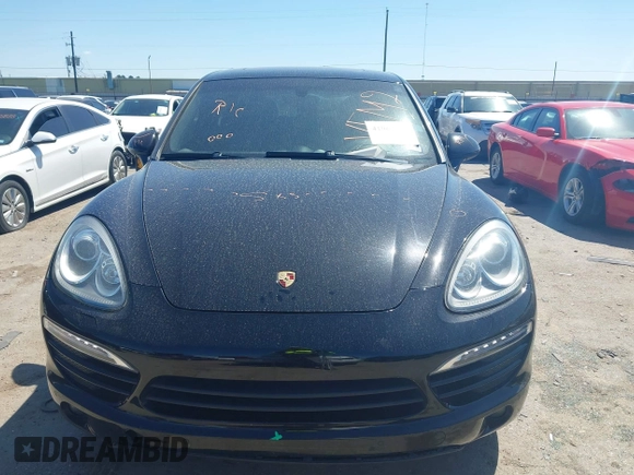 2014 Porsche Cayenne Turbo S E-Hybrid z VIN WP1AA2A24ELA07504, wystawiony jako IAAI lot #41967592 z przebiegiem 114 308 mil mil oraz . Historia ofert i sprzedaży dostępna na DreamBid. Obrazek 12.