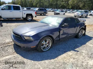 2012 Ford Mustang V6 with VIN 1ZVBP8EMXC5263941, listed as a Copart auction lot 48041055 with 180,437 mi miles and Clean Title. Bid and sale history available at carsss.com. Image 1.