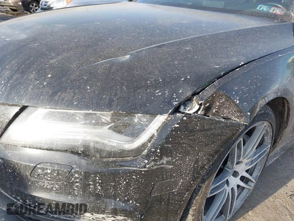 2014 Audi A7 3.0 Prestige with VIN WAU2GAFC6EN030266, listed as a IAAI auction lot 41439486 with 160,917 mi miles. Bid and sale history available at carsss.com. Image 17.
