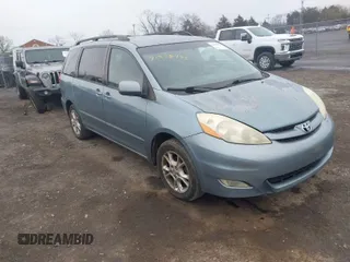 2006 Toyota Sienna XLE with VIN 5TDZA22C06S397674, listed as a IAAI auction lot 41855433 with 235,258 mi miles. Bid and sale history available at carsss.com. Image 1.