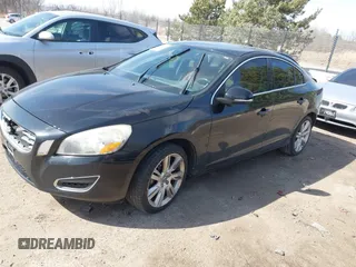 2012 Volvo S60 T5 с VIN YV1622FS1C2086107, выставлен на аукционе IAAI как лот 41844844 с пробегом 194 042 миль миль и . История ставок и продаж доступна на DreamBid. Изображение 2.