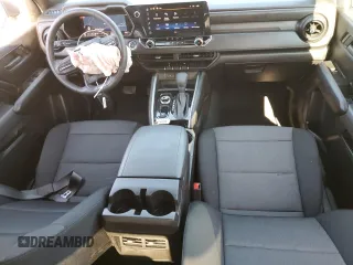 2024 Chevrolet Colorado 4WD Work Truck z VIN 1GCPTBEK2R1274089, wystawiony jako Copart lot #50957165 z przebiegiem 23 957 mil mil oraz Szkoda całkowita • Salvage title. Historia ofert i sprzedaży dostępna na DreamBid. Obrazek 8.