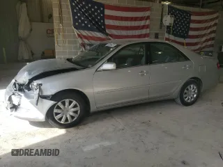 2005 Toyota Camry STD z VIN 4T1BE32K75U044292, wystawiony jako Copart lot #55299475 z przebiegiem 200 449 mil mil oraz Szkoda całkowita • Salvage title. Historia ofert i sprzedaży dostępna na DreamBid. Obrazek 1.