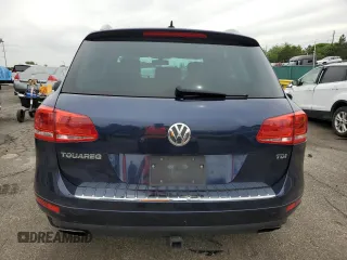 2011 Volkswagen Touareg Lux z VIN WVGFK9BP4BD001551, wystawiony jako Copart lot #58743065 z przebiegiem 142 661 mil mil oraz Szkoda całkowita • Salvage title. Historia ofert i sprzedaży dostępna na DreamBid. Obrazek 6.