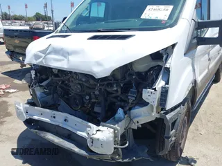 2021 Ford Transit Cargo с VIN 1FTBR1Y89MKA76356, выставлен на аукционе IAAI как лот 42468250 с пробегом 63 179 миль миль и . История ставок и продаж доступна на DreamBid. Изображение 6.