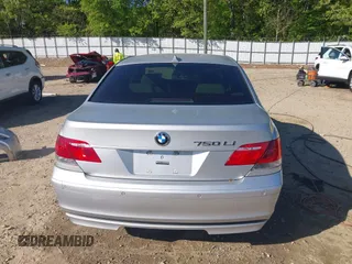 2008 BMW 7 Series 750Li with VIN WBAHN83528DT79949, listed as a IAAI auction lot 42016474 with 252,573 mi miles and . Bid and sale history available at carsss.com. Image 17.