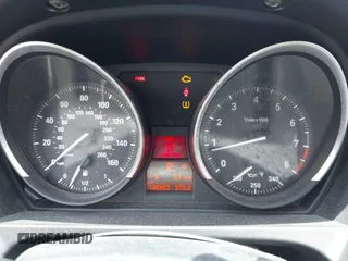 2013 BMW Z4 sDrive28i with VIN WBALL5C54DJ103959, listed as a IAAI auction lot 42371850 with 100,953 mi miles and . Bid and sale history available at DreamBid. Image 7.