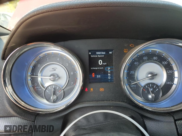 2014 Chrysler 300 S with VIN 2C3CCAGG1EH273551, listed as a Copart auction lot 52406725 with 160,213 mi miles and Clean title. Bid and sale history available at DreamBid. Image 9.