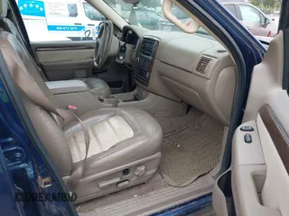 2005 Ford Explorer Eddie Bauer with VIN 1FMDU74K65UB36705, listed as a IAAI auction lot 42704357 with 207,245 mi miles and . Bid and sale history available at DreamBid. Image 5.