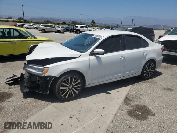 2014 Volkswagen Jetta SE with VIN 3VWD17AJ5EM295208, listed as a Copart auction lot 64684005 with 94,133 mi miles and Salvage title. Bid and sale history available at DreamBid. Image 1.