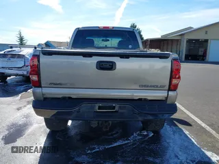 2003 Chevrolet Silverado 1500 with VIN 2GCEK19T331108222, listed as a IAAI auction lot 41549375 with 235,437 mi miles. Bid and sale history available at carsss.com. Image 16.