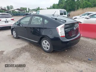2011 Toyota Prius I with VIN JTDKN3DU7B1375308, listed as a IAAI auction lot 42175054 with 146,975 mi miles. Bid and sale history available at carsss.com. Image 3.