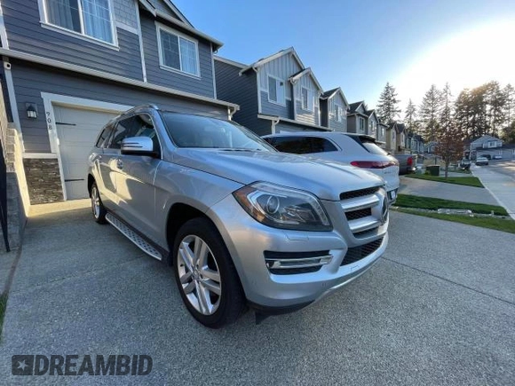2015 Mercedes-Benz GL-Class GL 350 BlueTEC with VIN 4JGDF2EE6FA496002, listed as a Copart auction lot 52011744 with 136,993 mi miles. Bid and sale history available at carsss.com. Image 1.