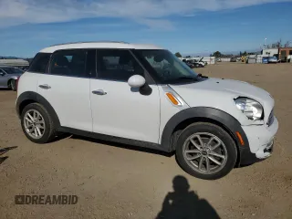 2016 MINI Countryman with VIN WMWZB3C50GWR49868, listed as a Copart auction lot 45771525 with 107,823 mi miles and Salvage title. Bid and sale history available at DreamBid. Image 4.