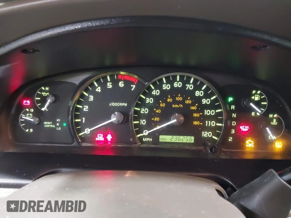 2005 Toyota Sequoia SR5 with VIN 5TDBT44A85S245126, listed as a IAAI auction lot 41559596 with 236,256 mi miles and . Bid and sale history available at DreamBid. Image 7.