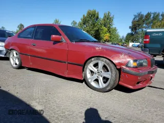 1993 BMW 3 Series z VIN WBABF3319PEF40084, wystawiony jako Copart lot #74504144 z przebiegiem 146 650 mil mil oraz Szkoda całkowita • Salvage title. Historia ofert i sprzedaży dostępna na DreamBid. Obrazek 4.