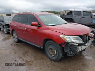 2016 Nissan Pathfinder S with VIN 5N1AR2MN8GC654499, listed as a IAAI auction lot 41460755 with 190,614 mi miles. Bid and sale history available at carsss.com. Image 1.