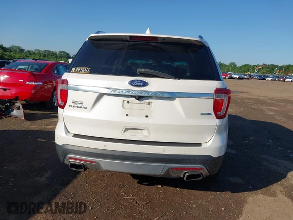 2016 Ford Explorer Platinum z VIN 1FM5K8HT4GGB58612, wystawiony jako IAAI lot #42617270 z przebiegiem 122 875 mil mil oraz . Historia ofert i sprzedaży dostępna na DreamBid. Obrazek 16.