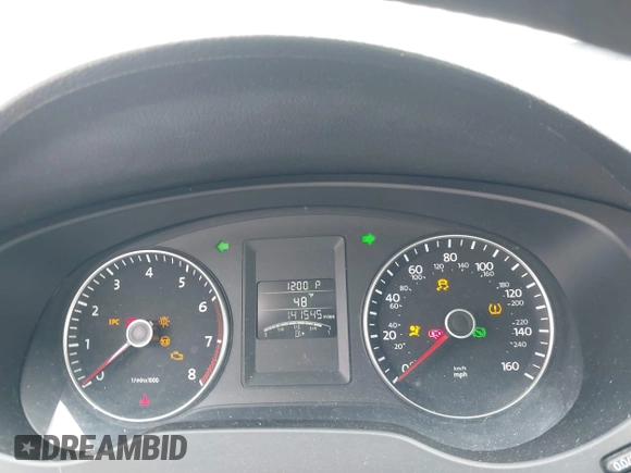 2014 Volkswagen Jetta SE z VIN 3VWD17AJ8EM211169, wystawiony jako IAAI lot #41978416 z przebiegiem 141 545 mil mil oraz . Historia ofert i sprzedaży dostępna na DreamBid. Obrazek 7.