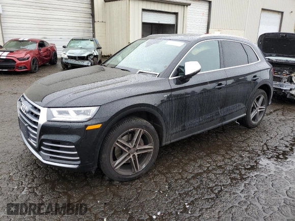 2018 Audi SQ5 Premium Plus with VIN WA1A4AFY9J2133075, listed as a Copart auction lot 48996535 with 0 mi miles and Salvage Title. Bid and sale history available at carsss.com. Image 1.