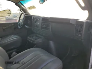 2019 Chevrolet Express Cargo with VIN 1GCWGAFP9K1175974, listed as a Copart auction lot 76817054 with 84,623 mi miles and Salvage title. Bid and sale history available at DreamBid. Image 8.