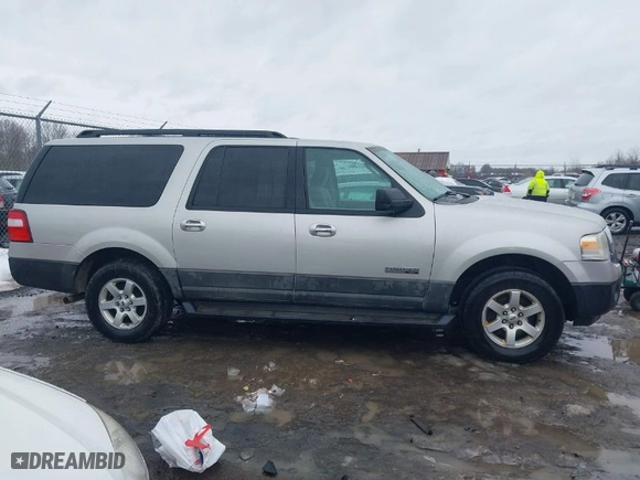 2007 Ford Expedition EL SSV with VIN 1FMFK16537LA27033, listed as a IAAI auction lot 41695330 with 247,210 mi miles. Bid and sale history available at carsss.com. Image 14.