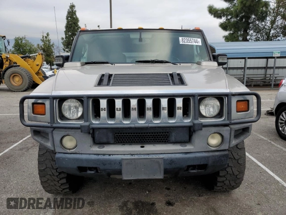 2006 Hummer H2 with VIN 5GRGN23U86H122396, listed as a Copart auction lot 82355744 with 315,923 mi miles and Clean Title. Bid and sale history available at carsss.com. Image 5.