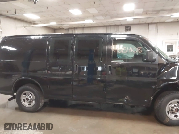 2019 GMC Savana Cargo z VIN 1GTW7AFG3K1152819, wystawiony jako IAAI lot #40154108 z przebiegiem 137 931 mil mil oraz . Historia ofert i sprzedaży dostępna na DreamBid. Obrazek 14.