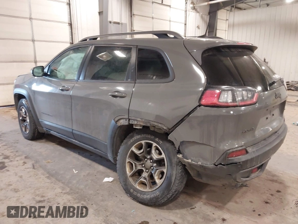 2019 Jeep Cherokee Trailhawk Elite with VIN 1C4PJMBX7KD361203, listed as a IAAI auction lot 41515943 with 133,384 mi miles. Bid and sale history available at carsss.com. Image 3.