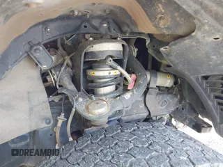2021 Toyota Tacoma 4WD SR5 with VIN 3TMDZ5BN4MM106693, listed as a IAAI auction lot 41986838 with 52,510 mi miles. Bid and sale history available at carsss.com. Image 17.