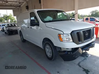 2019 Nissan NV Cargo S z VIN 1N6BF0KM6KN807312, wystawiony jako IAAI lot #42212923 z przebiegiem 211 162 mil mil oraz . Historia ofert i sprzedaży dostępna na DreamBid. Obrazek 1.