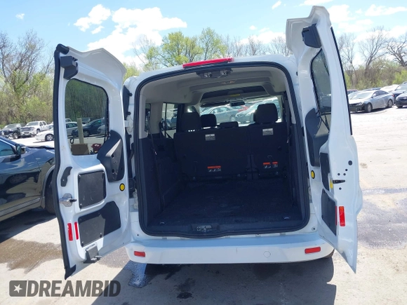 2014 Ford Transit Connect XLT z VIN NM0GS9F77E1163289, wystawiony jako IAAI lot #41997365 z przebiegiem 194 643 mil mil oraz . Historia ofert i sprzedaży dostępna na DreamBid. Obrazek 18.