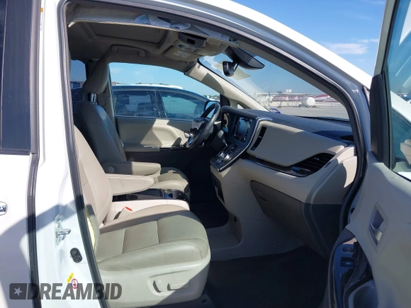 2019 Toyota Sienna XLE Auto Access Seat с VIN 5TDYZ3DC1KS966808, выставлен на аукционе IAAI как лот 41651448 с пробегом 53 790 миль миль и . История ставок и продаж доступна на DreamBid. Изображение 5.