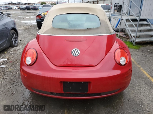 2008 Volkswagen Beetle SE with VIN 3VWRG31Y88M403738, listed as a Copart auction lot 44212105 with 126,926 mi miles and Clean title. Bid and sale history available at DreamBid. Image 6.