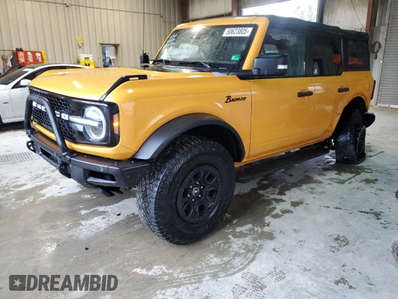 2022 Ford Bronco with VIN 1FMEE5DP1NLA92717, listed as a Copart auction lot 50623805 with 28,371 mi miles and Salvage title. Bid and sale history available at DreamBid. Image 1.