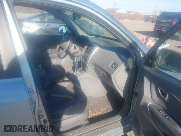 2007 Hyundai Tucson SE with VIN KM8JN72D47U591043, listed as a IAAI auction lot 41516429 with 111,902 mi miles and . Bid and sale history available at DreamBid. Image 5.