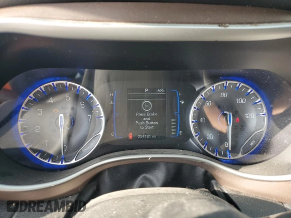 2018 Chrysler Pacifica Touring L with VIN 2C4RC1BG3JR110725, listed as a Copart auction lot 54217515 with 254,181 mi miles and Clean Title. Bid and sale history available at DreamBid. Image 9.
