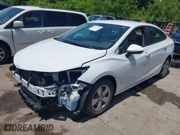 2017 Chevrolet Cruze LS z VIN 1G1BC5SM6H7257771, wystawiony jako IAAI lot #42211908 z przebiegiem 90 005 mil mil oraz . Historia ofert i sprzedaży dostępna na DreamBid. Obrazek 19.