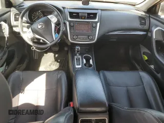 2017 Nissan Altima SV z VIN 1N4AL3AP0HC151221, wystawiony jako Copart lot #47229485 z przebiegiem 114 373 mil mil oraz Szkoda całkowita • Salvage title. Historia ofert i sprzedaży dostępna na DreamBid. Obrazek 8.