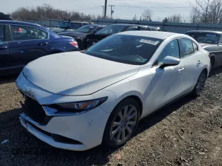 2021 Mazda 3 Select with VIN JM1BPBBL9M1331005, listed as a Copart auction lot 45191365 with 32,066 mi miles and Salvage Title. Bid and sale history available at carsss.com. Image 1.
