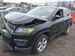 2018 Jeep Compass Altitude with VIN 3C4NJDBB2JT108035, listed as a IAAI auction lot 42013400 with 179,886 mi miles and . Bid and sale history available at carsss.com. Image 17.