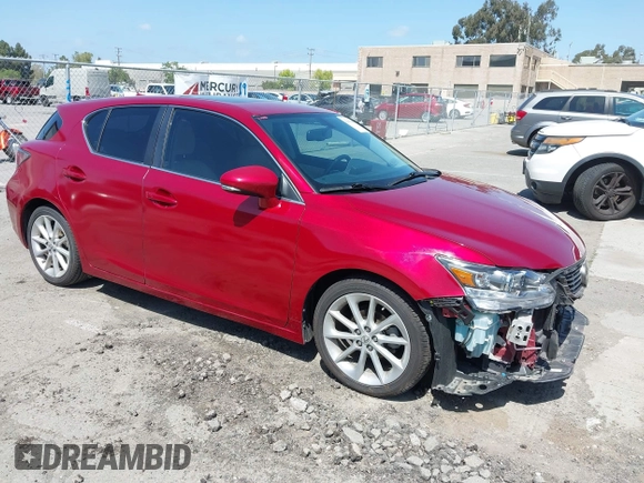 2011 Lexus CT 200h z VIN JTHKD5BH6B2021857, wystawiony jako IAAI lot #42047488 z przebiegiem 99 887 mil mil oraz . Historia ofert i sprzedaży dostępna na DreamBid. Obrazek 1.