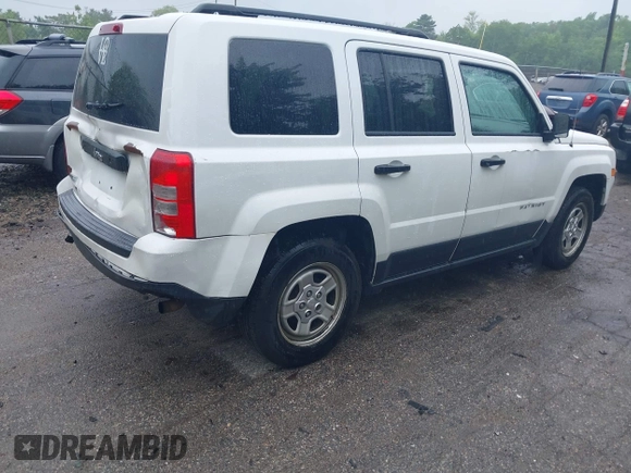 2016 Jeep Patriot Sport with VIN 1C4NJPBB8GD677732, listed as a IAAI auction lot 42343045 with 179,249 mi miles and . Bid and sale history available at DreamBid. Image 4.
