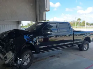 2019 Ford Super Duty F-250 SRW XL with VIN 1FT7W2BTXKEC87594, listed as a IAAI auction lot 40768547 with 198,489 mi miles. Bid and sale history available at carsss.com. Image 14.