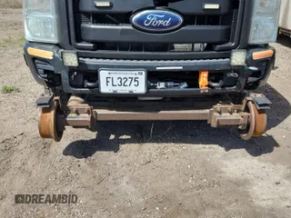 2011 Ford F-350 z VIN 1FD7X3B68BEC03720, wystawiony jako IAAI lot #42409023 z przebiegiem 332 380 mil mil oraz . Historia ofert i sprzedaży dostępna na DreamBid. Obrazek 8.
