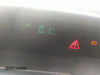 2008 Toyota Prius z VIN JTDKB20U787779370, wystawiony jako IAAI lot #42229035 z przebiegiem 172 963 mil mil oraz . Historia ofert i sprzedaży dostępna na DreamBid. Obrazek 7.