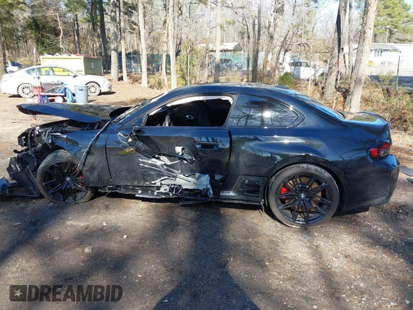 2024 BMW M2 z VIN 3MF13DM06R8E57389, wystawiony jako IAAI lot #41494927 z przebiegiem 6 690 mil mil oraz . Historia ofert i sprzedaży dostępna na DreamBid. Obrazek 14.