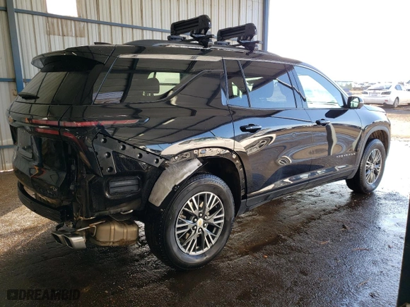 2024 Chevrolet Traverse FWD LT with VIN 1GNERGKS5RJ173045, listed as a Copart auction lot 46101345 with 24,403 mi miles and Clean Title. Bid and sale history available at carsss.com. Image 3.