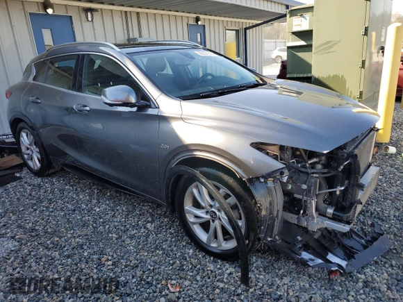 2019 Infiniti QX30 Essential with VIN SJKCH5CP1KA009263, listed as a Copart auction lot 86237614 with 47,887 mi miles and Salvage title. Bid and sale history available at DreamBid. Image 4.